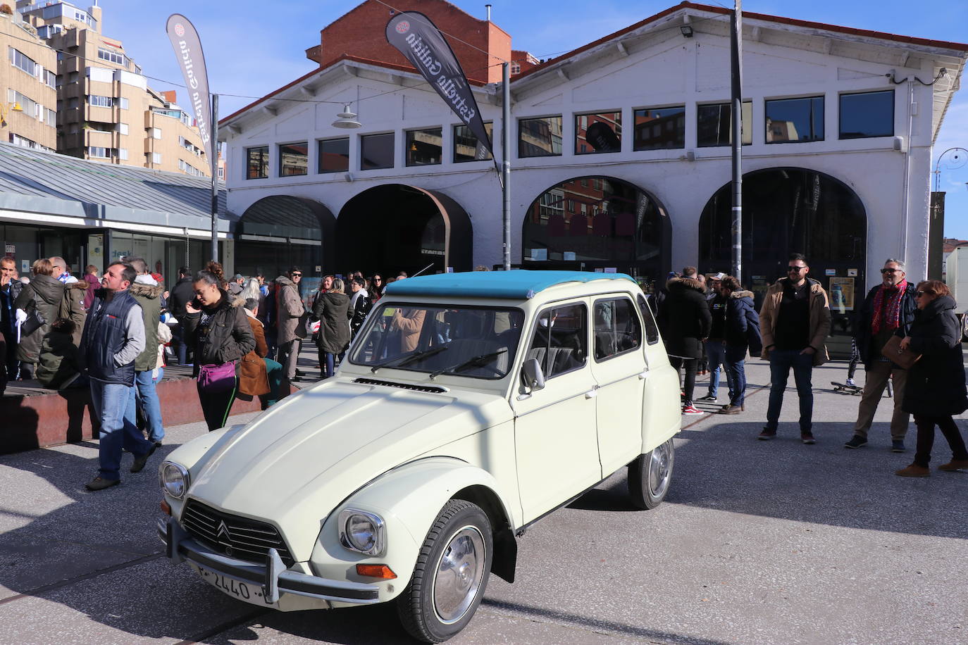 Fotos Scooters y Lambrettas toman el Espacio Vías